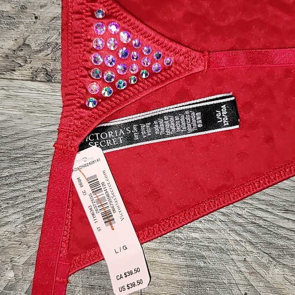Victoria's Secret Red V-String crystals - Picture 8 of 8